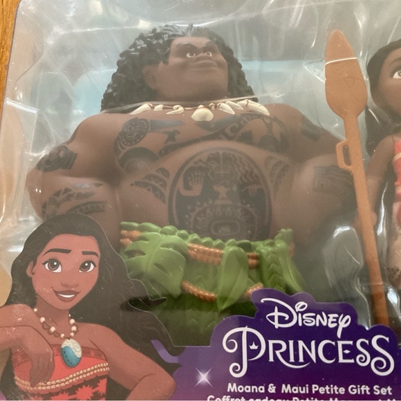 Disney Princess Moana & Maui Adventure Set - Brown, Green, Red - Picture 4 of 6